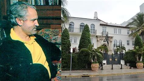 chi ha assassinato gianni versace|Gianni Versace, come il re della moda fu ucciso da uno .